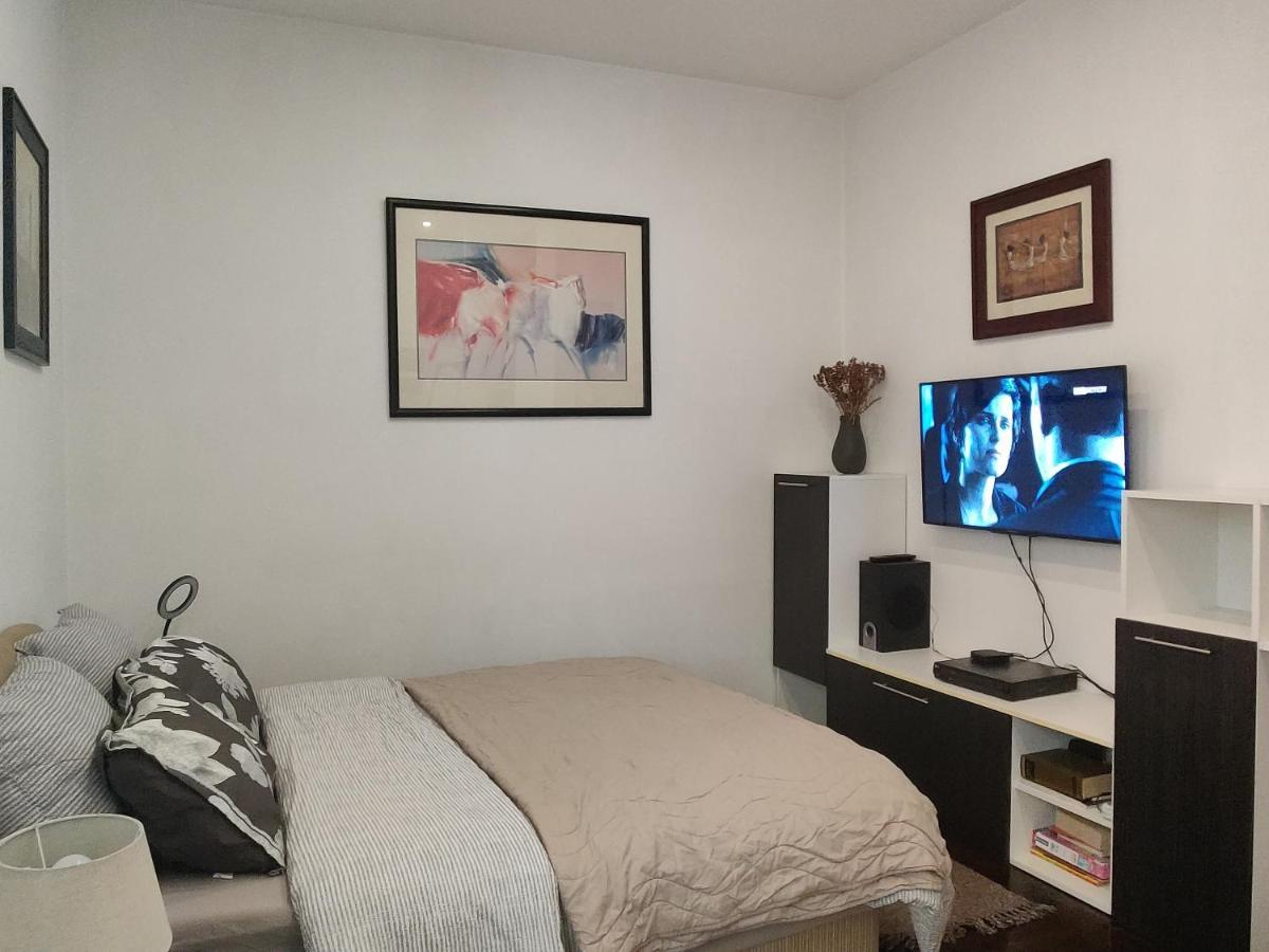 Slavija Square Apartment Cvetni Trg Belgrado Esterno foto